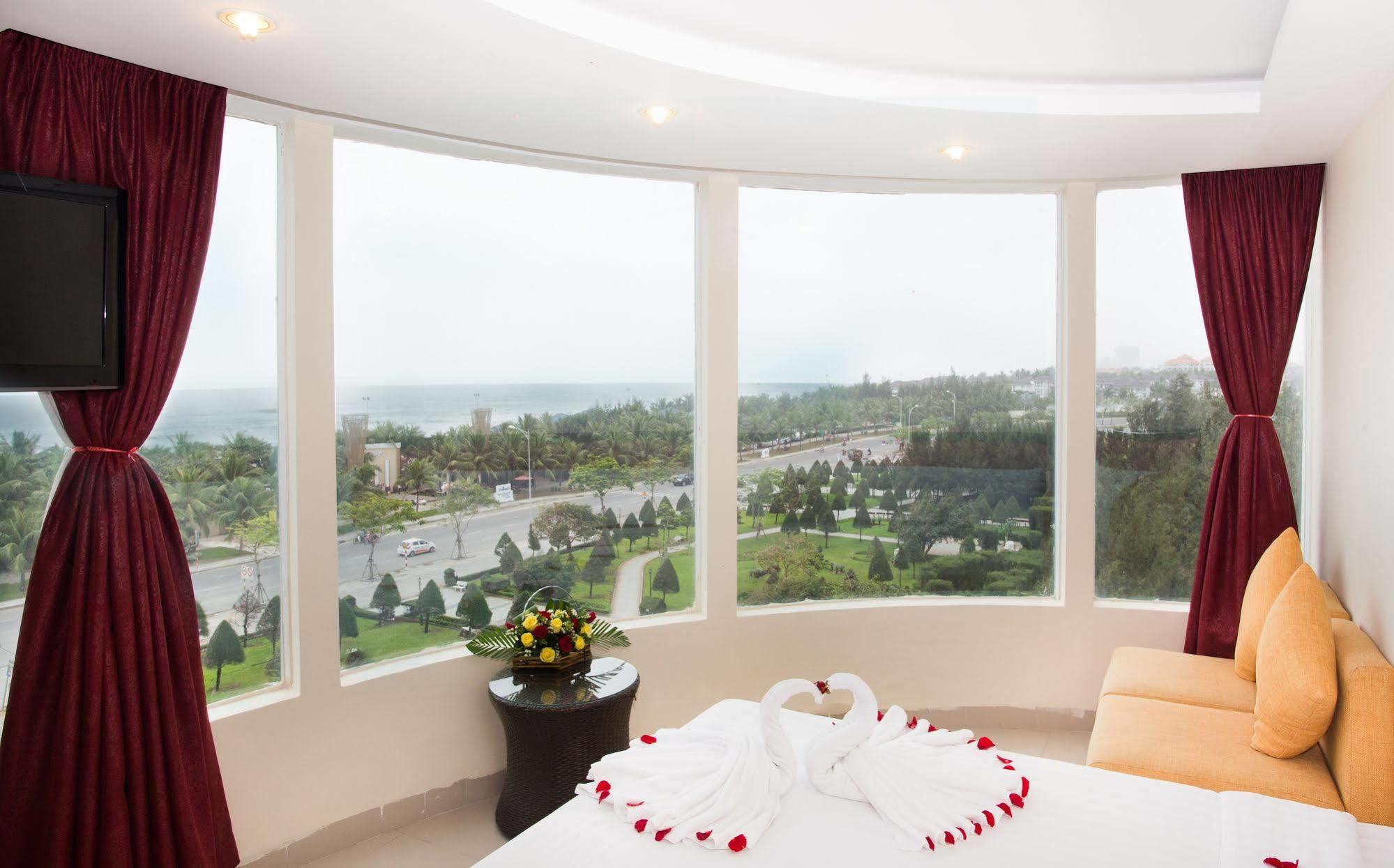 Grand Mango Hotel Дананг Экстерьер фото